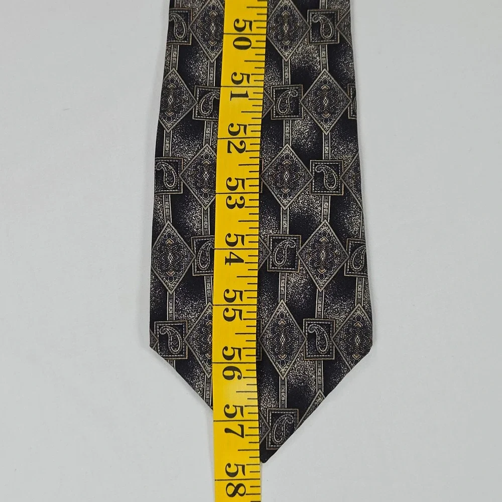 Vintage 90s Villa Bugatti Italian Silk Geometric Paisley Tie Navy Gold 3.75 x 58